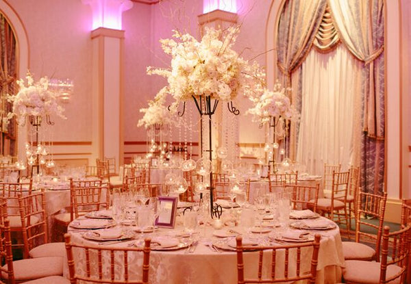 10 Ways To Use Hanging Glass Globes At Your Wedding